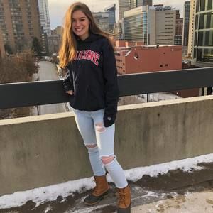 Meet your Posher, Laura